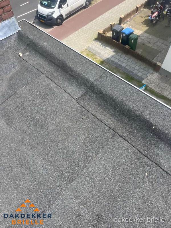 Kosten dakisolatie: plat dak met bitumen dakbedekking in Brielle